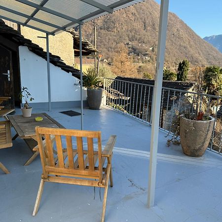 B&B Alla Piazzetta Di Tegna Bagian luar foto