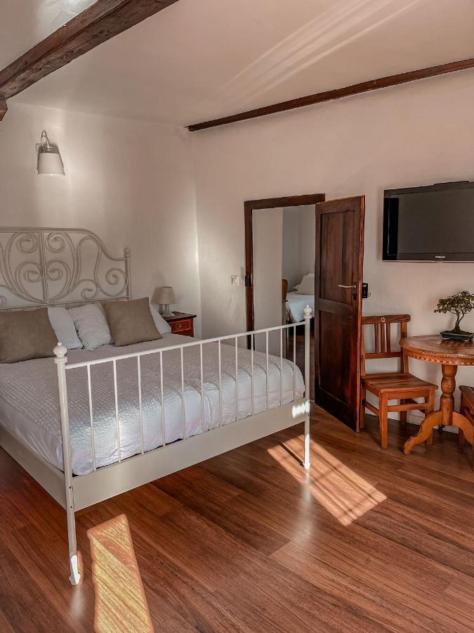 B&B Alla Piazzetta Di Tegna Bagian luar foto