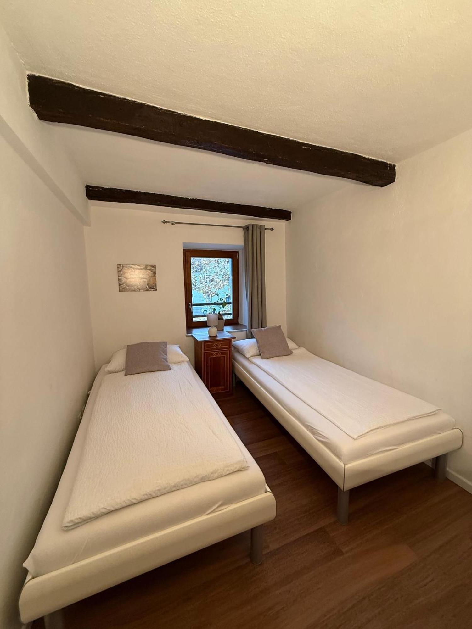 B&B Alla Piazzetta Di Tegna Bagian luar foto
