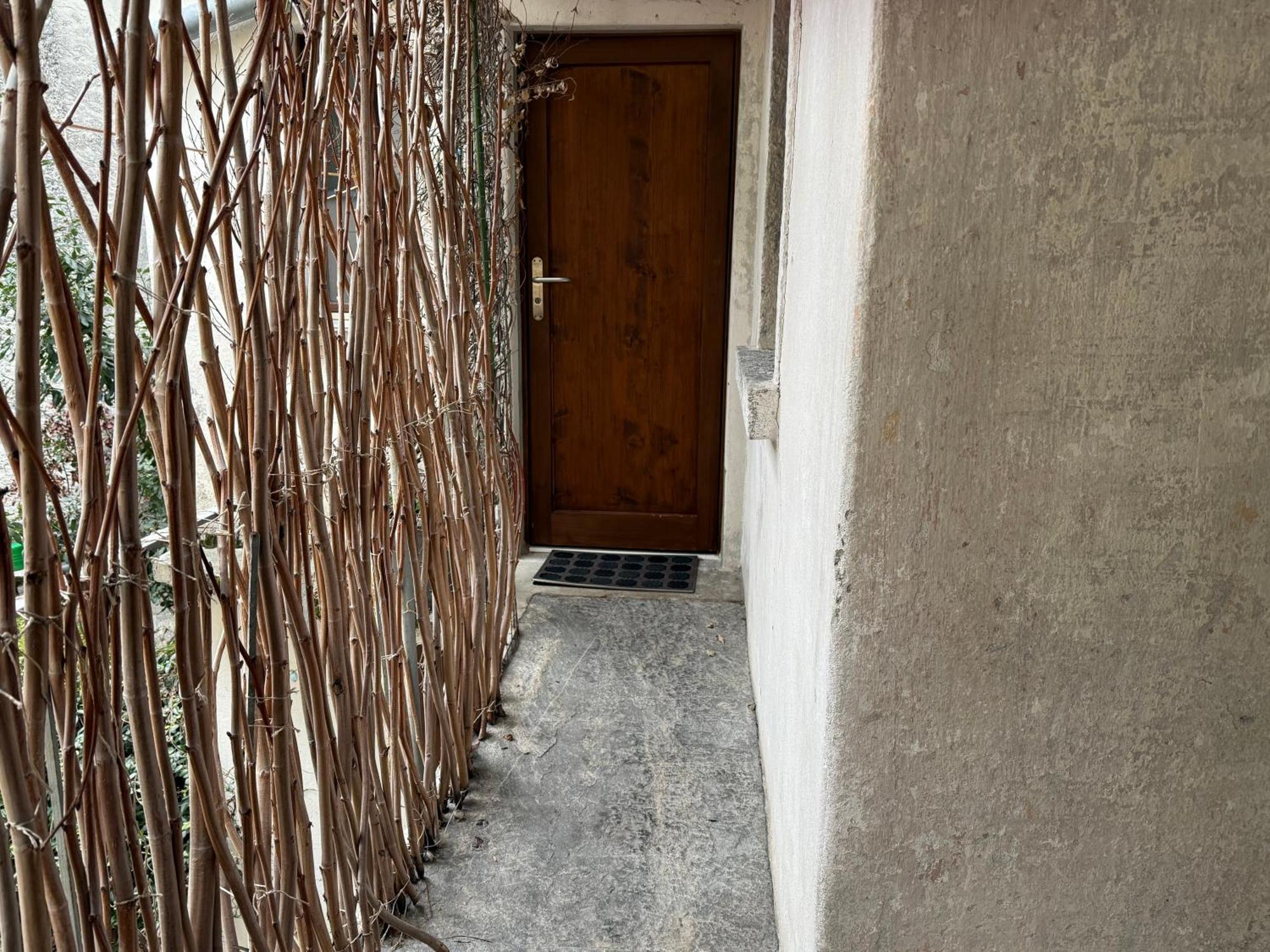 B&B Alla Piazzetta Di Tegna Bagian luar foto