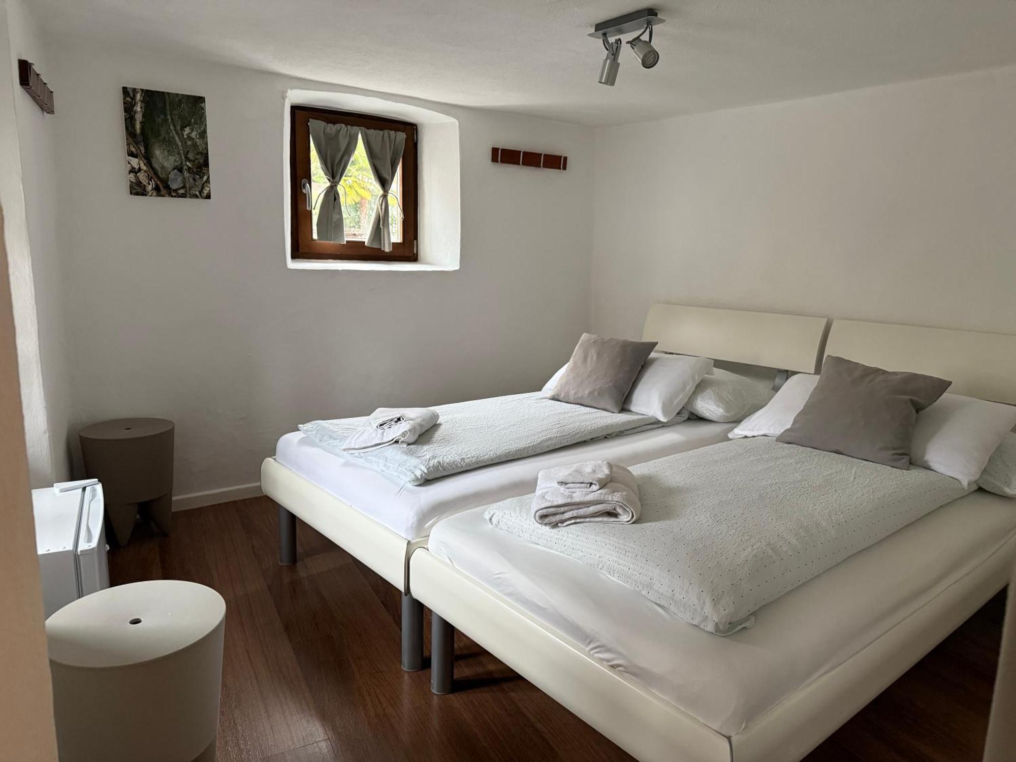 B&B Alla Piazzetta Di Tegna Bagian luar foto