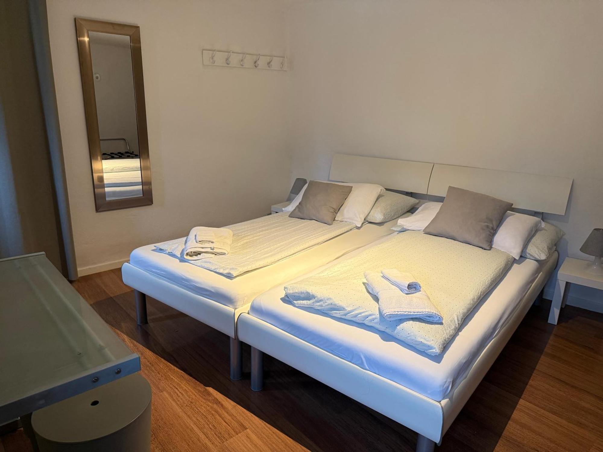 B&B Alla Piazzetta Di Tegna Bagian luar foto